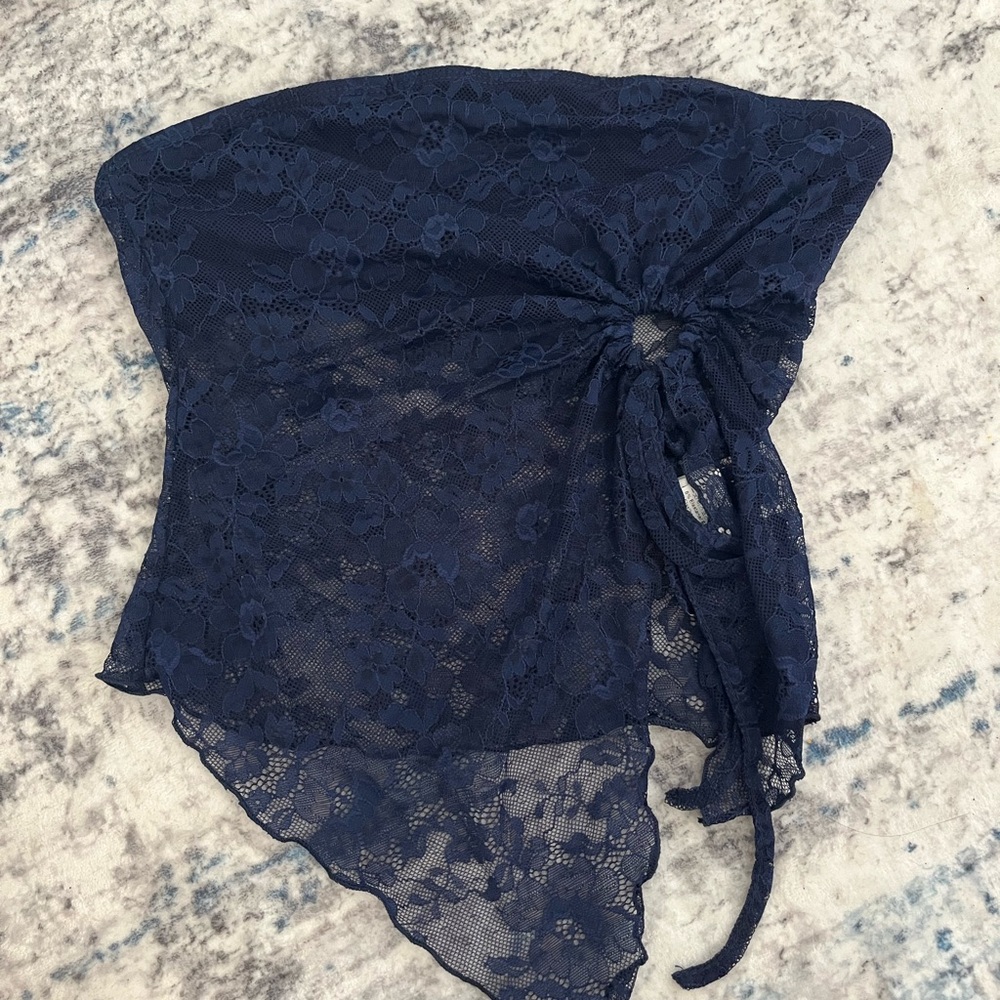 SHEIN Navy Lace Crop Top